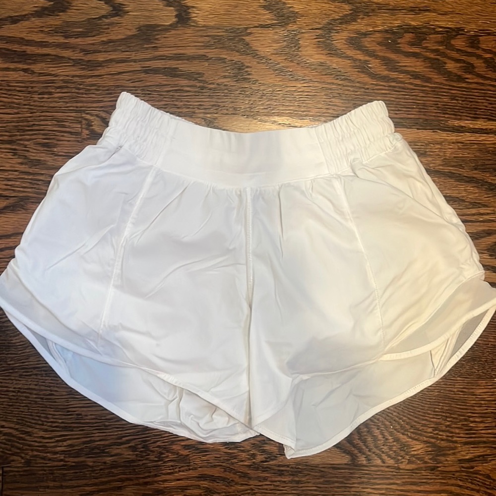 White lululemon hotty hot shorts